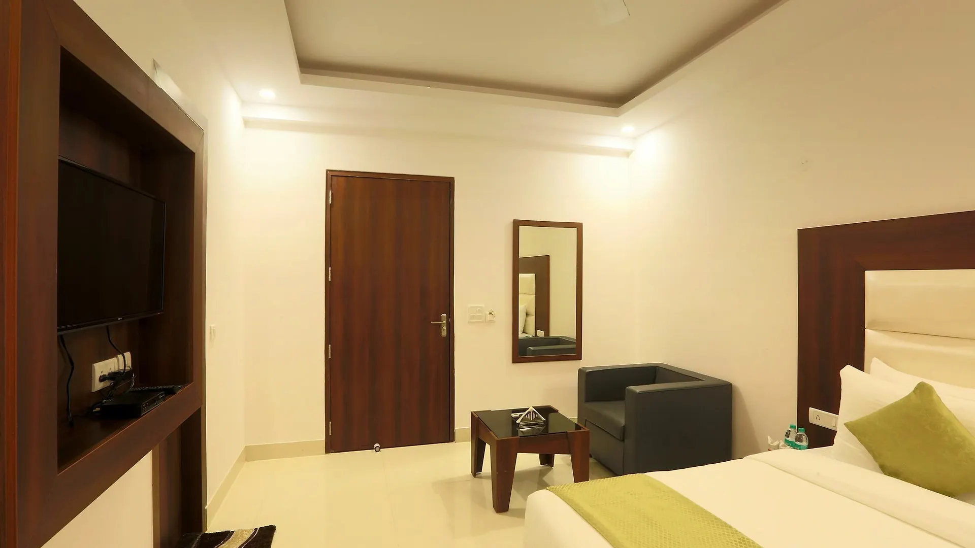 Hotel Arch - Near Aerocity Nueva Delhi 4*,  India