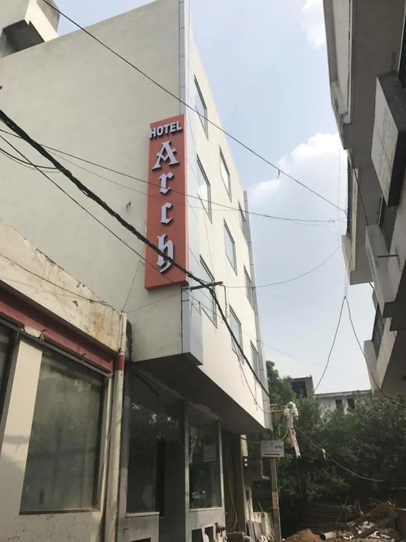 Hotel Arch Neu-Delhi 4*,